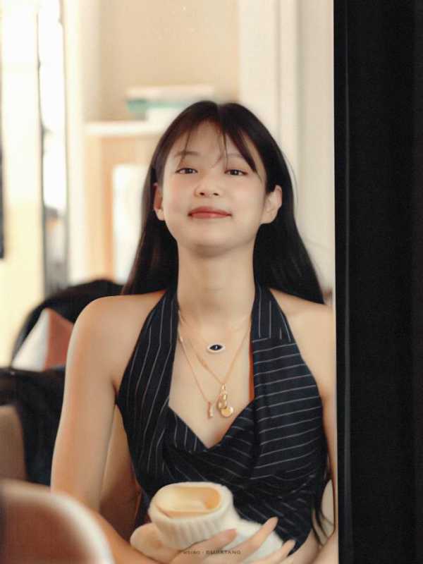 Jennie回应舞台划水争议!yg公司为什么偏爱她