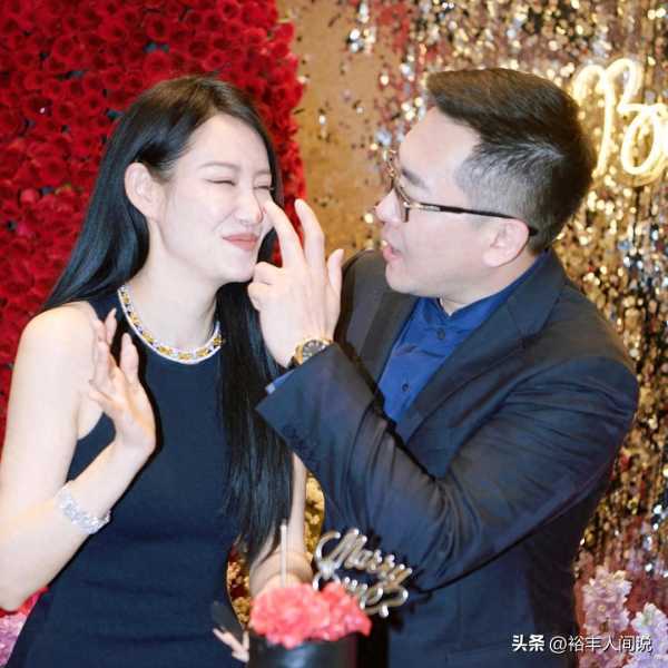 网红左岸潇大婚！胡杏儿苏芒现身