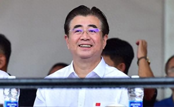 足协新领导班子亮相:不出奇葩政策